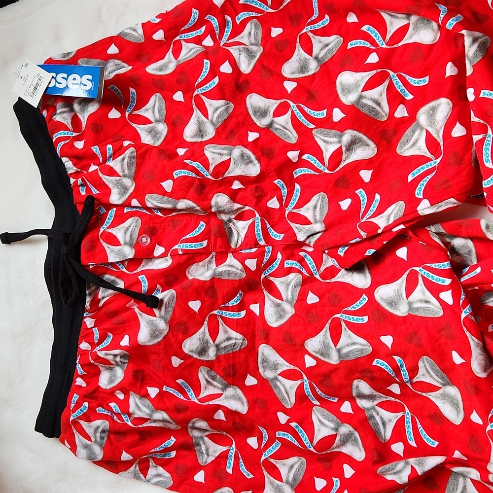 Large, VALENTINES Hershey's Kissess Men's Lounge Pants